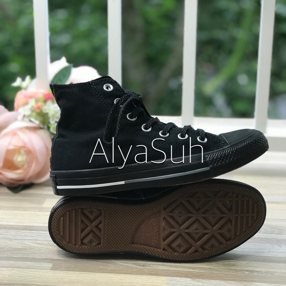 NWT Converse Shield Canvas HI Black W AUTHENTIC - Picture 3 of 7